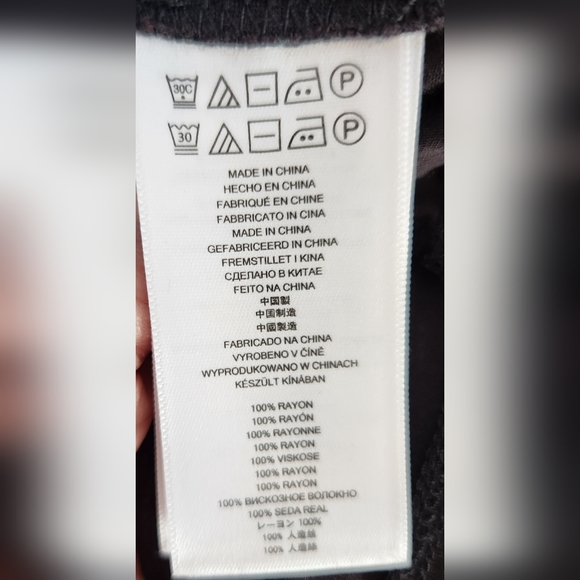 MICHAEL KORS LS Black Wrap Front Top EUC - Picture 5 of 6